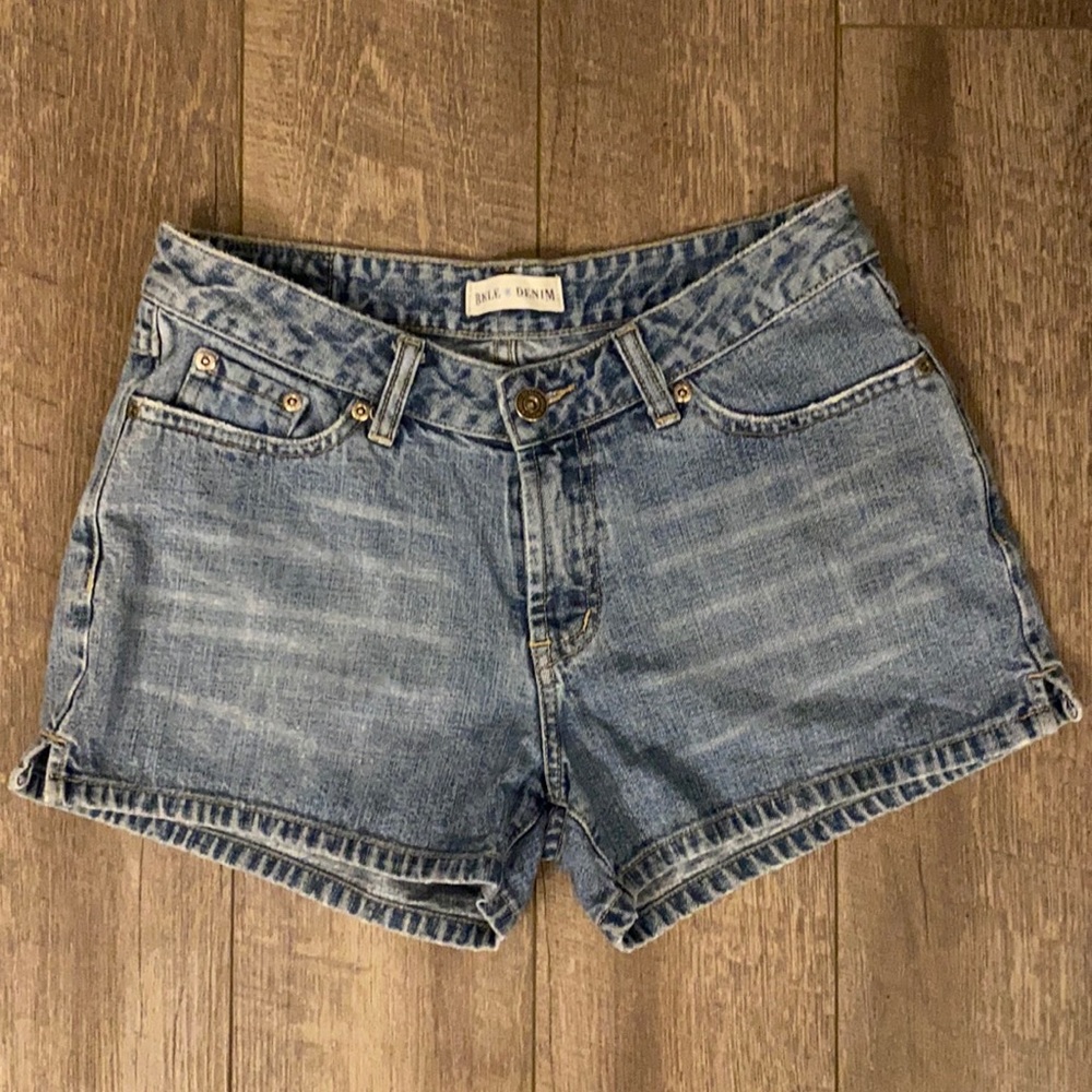 BKLE shorts